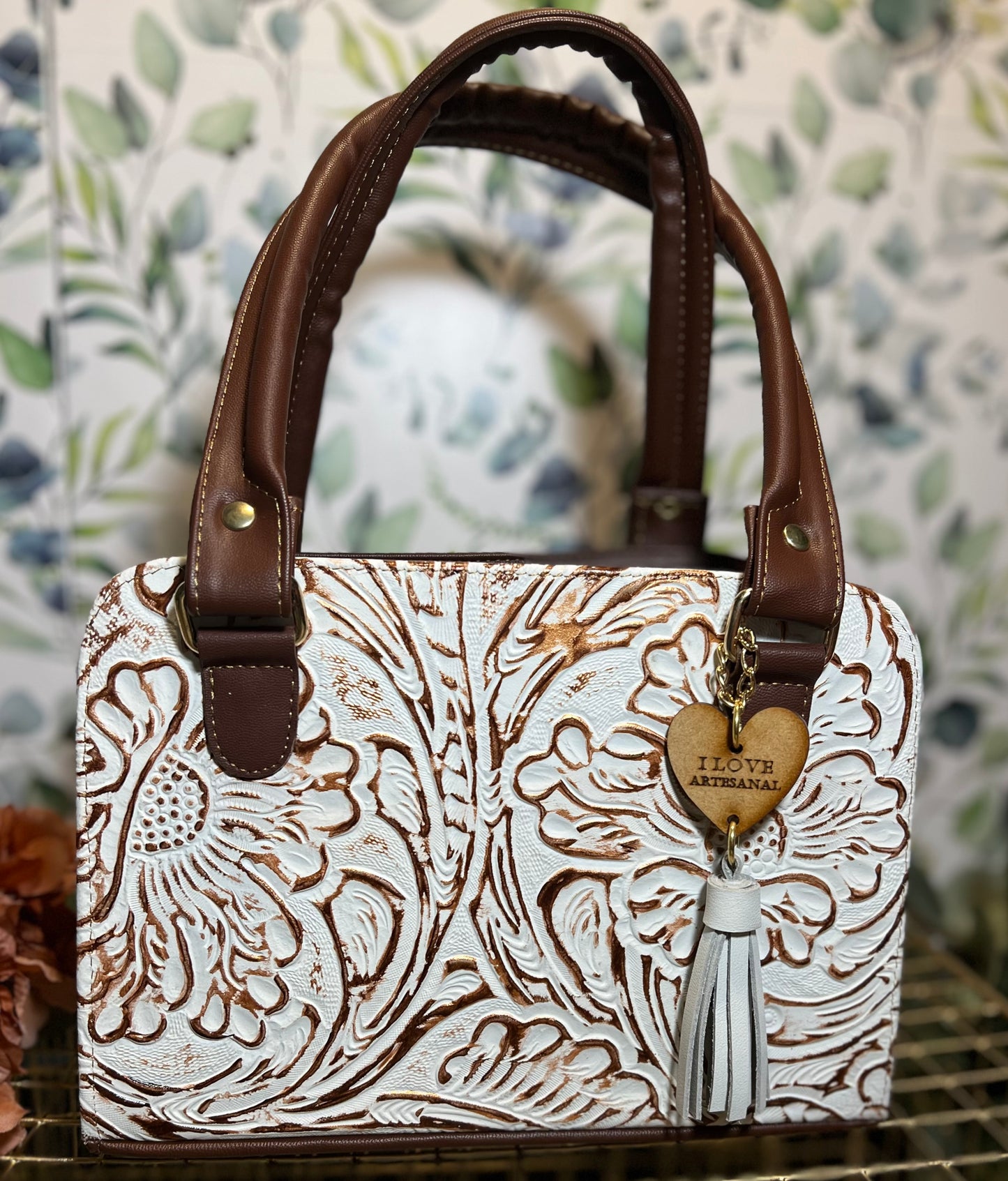 The Classic Cross Body
