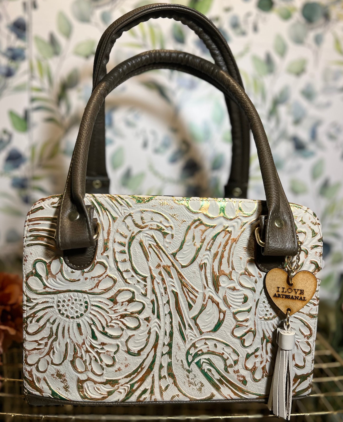 The Classic Cross Body